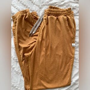 Vuori Performance Joggers